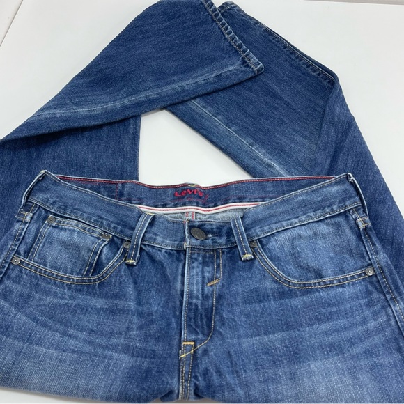 Womens Levi’s RED Denim 30 x 30 hard to find - Picture 6 of 8
